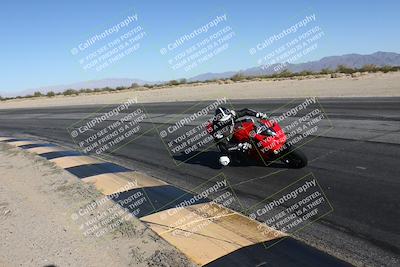 media/Dec-01-2025-Moto Forza (Mon) [[2daa91e15f]]/2-Intermediate Group/Session 4 (Turn 10 Inside)/